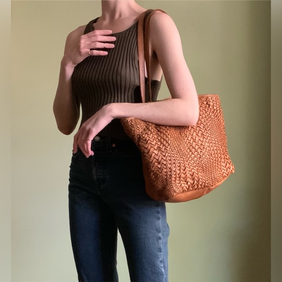 Vintage Woven Leather Purse, Perfectly Distressed and Well-Worn - Picture 4 of 14